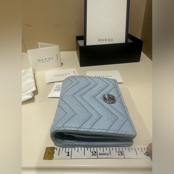 Gucci Baby Blue GG Marmont Quilted Python & Calfskin
Leather Compact Wallet - Picture 10 of 13